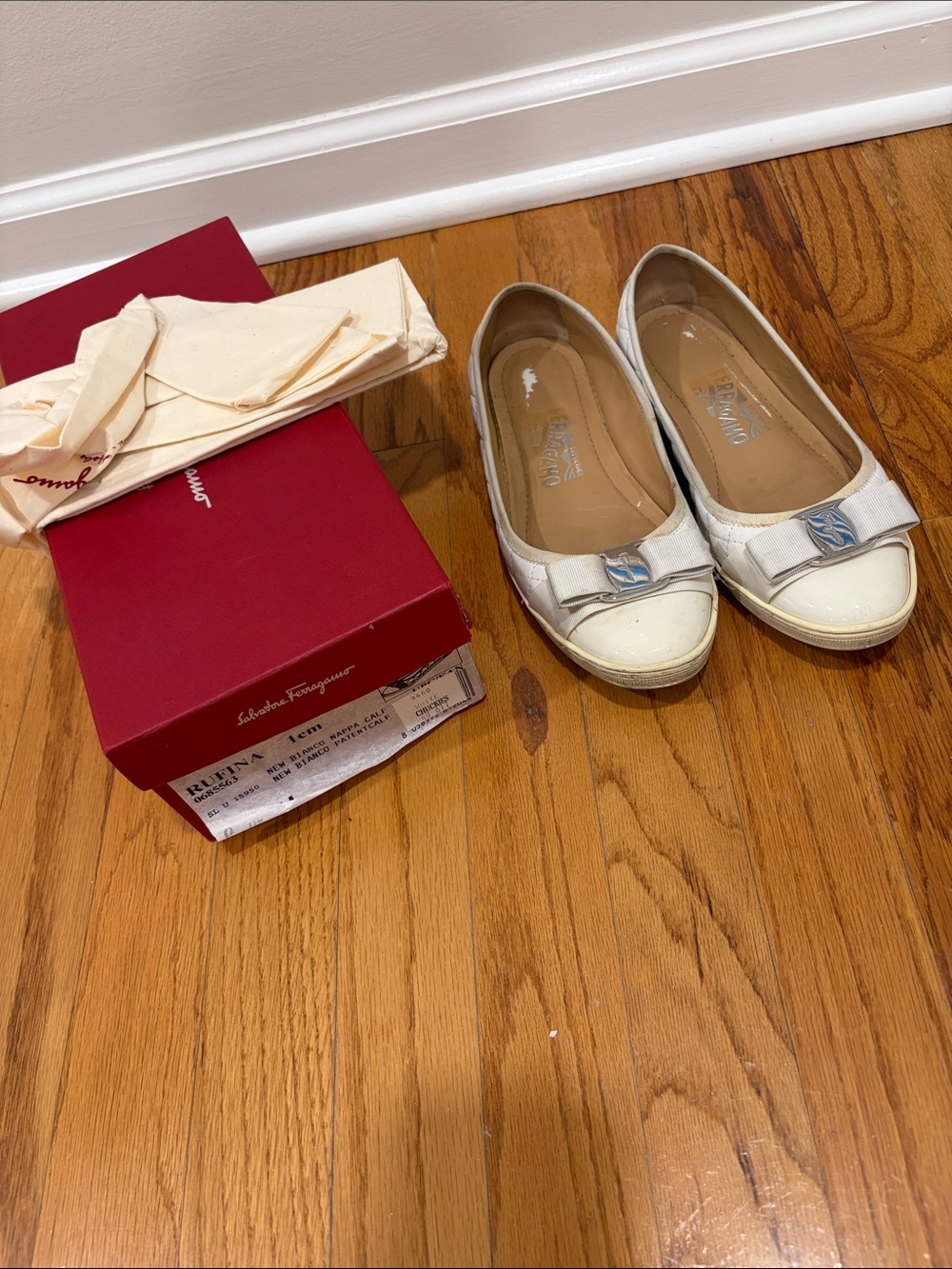 Salvatore Ferragamo White Leather Vara Bow Flats